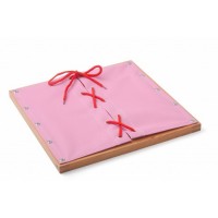 MONTESORI RĀMIS AR KURPJU AUKLU MONTESORI RĀMIS AR KURPJU AUKLU