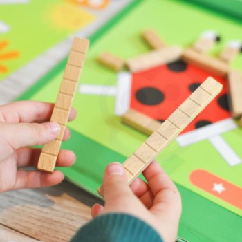 MAGNĒTISKĀ SPĒLE RADOŠIE KOKA KLUCĪŠI - TOOKY TOY