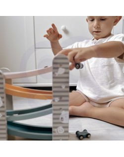 SACĪKŠU TRASE AR 4 KOKA AUTOMAŠĪNĀM - VIGA