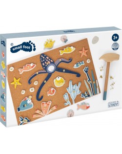 RADOŠS ATTĪSTOŠS KOMPLEKTS SPĒLE AR NAGLIŅĀM SEALIFE - SMALL FOOT