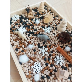 WINTER TIME IN WOODS SENSORO ROTAĻU KOMPLEKTS AR KOKA PAPLĀTI - OUWAKIDS WINTER TIME IN WOODS SENSORO ROTAĻU KOMPLEKTS AR KOKA PAPLĀTI - OUWAKIDS