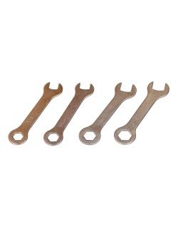 Darba instrumenti koka kastē