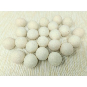 Wool Felt Balls Cream Color 3 cm Wool Felt Balls Cream Color 3 cm