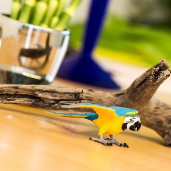 Parrot Blue&Gold; Macaw - SAFARI Ltd. Parrot Blue&Gold; Macaw - SAFARI Ltd.
