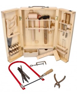 Darba instrumenti koka kastē