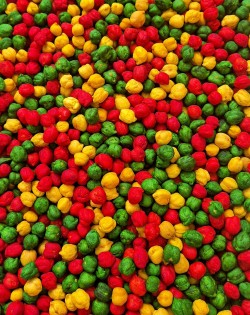 KRĀSAINI TURKU ZIRŅI LIELDIENAS 750 G - OUWAKIDS